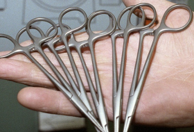 Vietnamese man lives with surgical scissors in Abdomen 